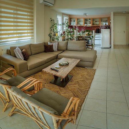 Brilliant House Apartment Волос Екстериор снимка